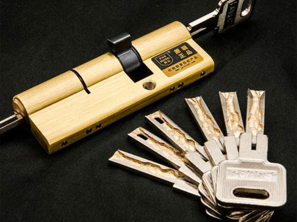 罗定24小时上门开锁公司