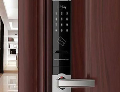 罗定24小时上门开锁公司